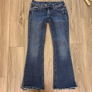 ULTRA LOW RISE FLATE JEANS